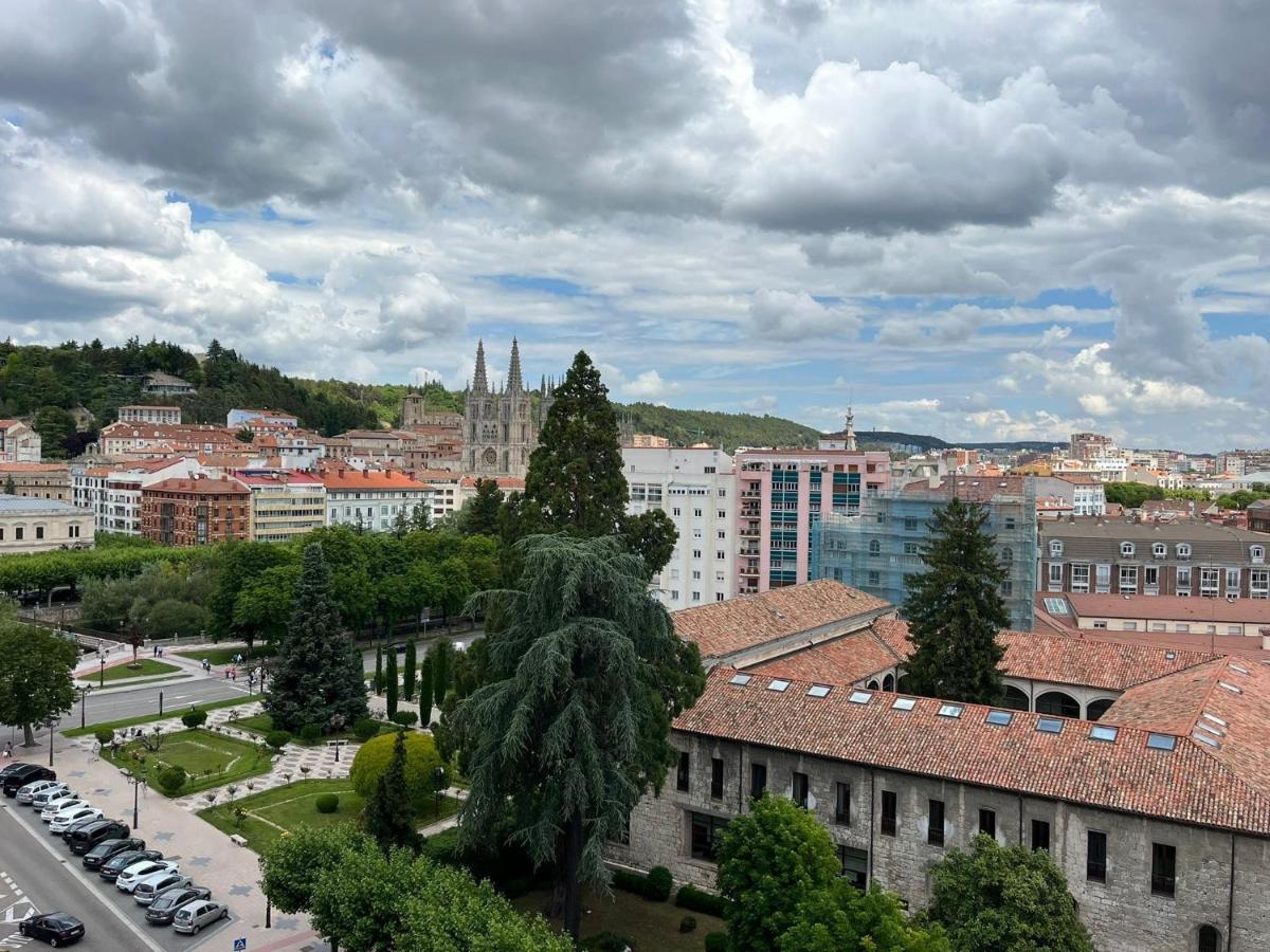 Atuaire Home Gran Apartamento Con Vistas A La Catedral De Burgo Екстериор снимка